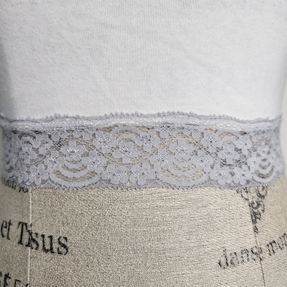 Floral & White Crop Top Undershirts x2 - Picture 14 of 15